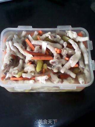 Appetizing Chicken Feet with Pickled Peppers recipe