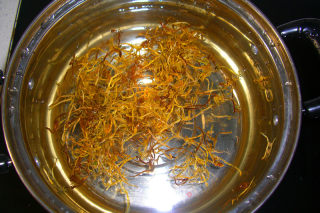 Lily Wolfberry Honeysuckle Tea recipe