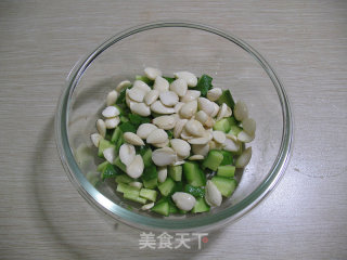 Cucumber Mixed with Almonds recipe