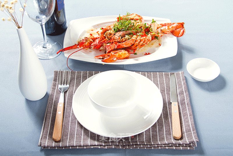 Steamed Lobster with Golden Garlic and Silver Silk recipe