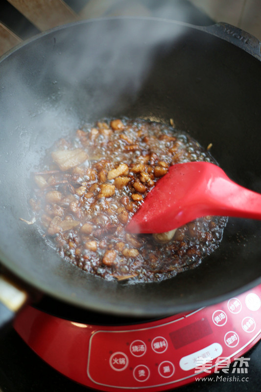 Meat Bumps with Sauce and Pickles recipe