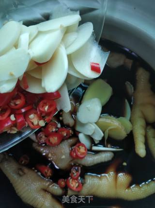 Chicken Feet in Vinegar Lemon recipe