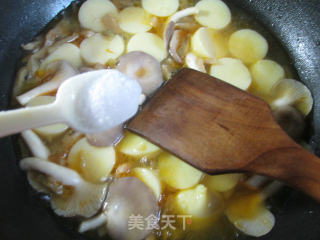 Boiled Sakura Yum Tofu with Mushrooms recipe
