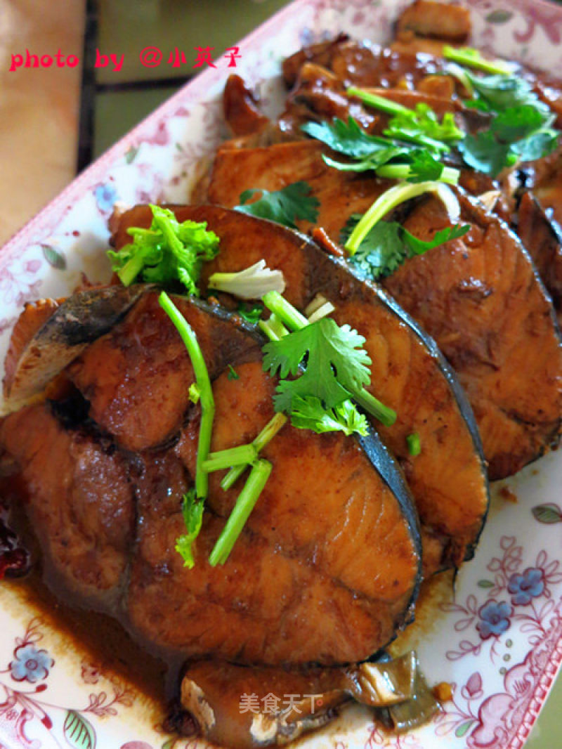 Braised Spanish Mackerel in Sauce