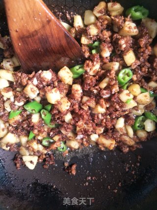 Diced Potatoes with Minced Meat recipe