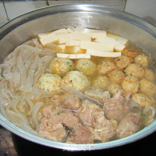 Hot Pot---boiled Meatball Vermicelli Pot recipe