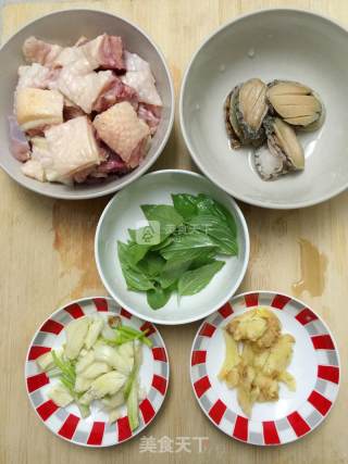 Braised Chicken with Fresh Abalone recipe