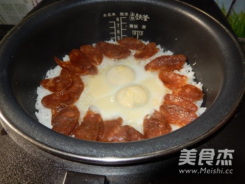 Rice Cooker Version Sausage Claypot Rice recipe