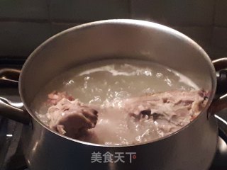 Duck Frame Cabbage Tofu Soup recipe