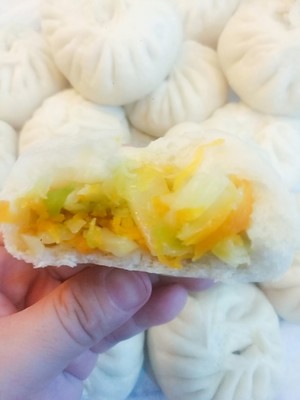 Carrots, Cabbage and Vegetable Buns (one-time Fermentation, with Video) recipe