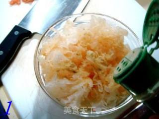 [fujian Cuisine]-banquet Dishes "fried White Fungus with Minced Chicken" recipe