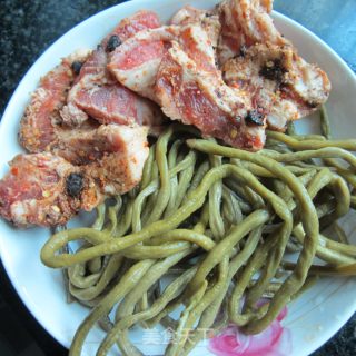Braised Pork with Carob recipe