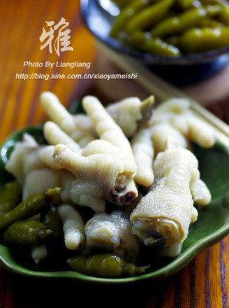 Chicken Feet with Pickled Peppers recipe