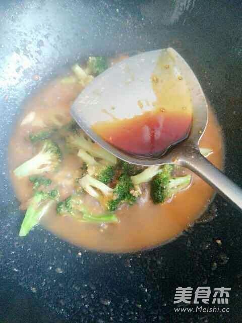 Braised Broccoli in Tomato Sauce recipe