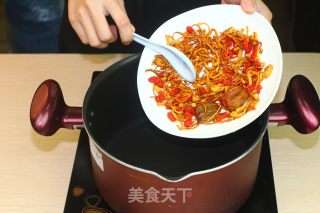 Guangdong Laohuo Famous Soup-bird's Nest and Lycium Barbarum Soup recipe