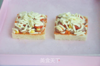 Sausage Toast Pizza recipe