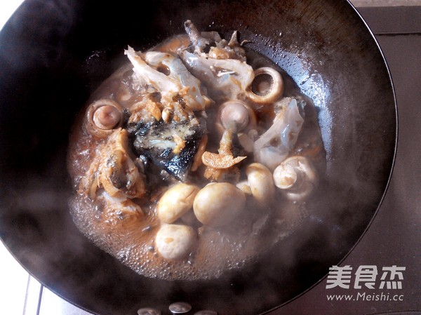 Stewed Mushroom with Sea Cucumber recipe