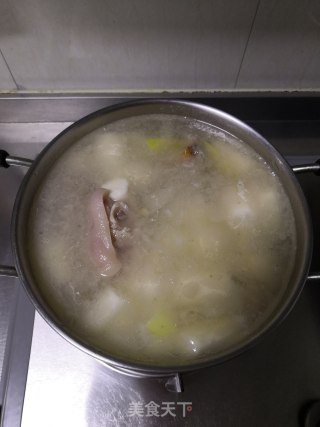 Stewed Pig's Feet with Yam recipe