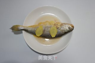 Home Cooked Yellow Croaker recipe