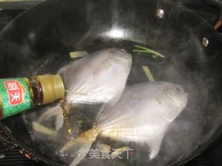 Garlic Boiled Pomfret recipe
