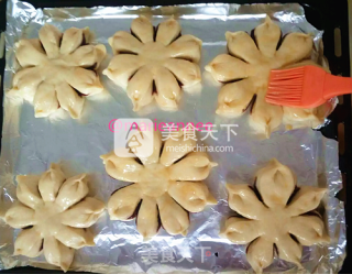 Hand Kneaded Bean Paste Flower Bread recipe