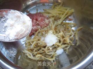 Steamed Lotus Root Slices with Whitebait Pork recipe