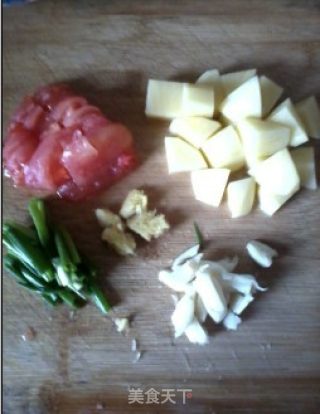Steamed Potato Chicken with Tomato Stew recipe