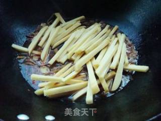 Sour Bamboo Shoots Burned Corn Rice Cake recipe