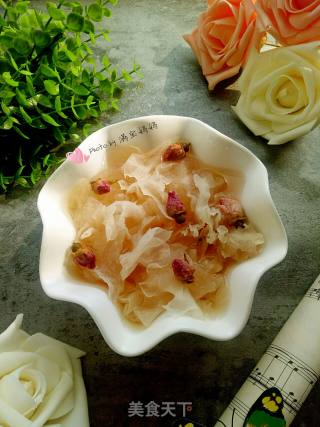 Rose Tremella Soup recipe