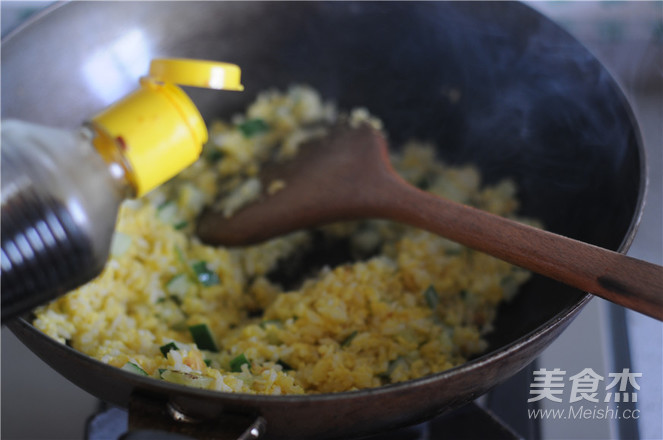 Fried Rice with Shrimp Skin recipe