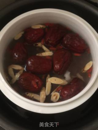 Codonopsis, Beiqi, Red Date, Wolfberry Stew Soup recipe