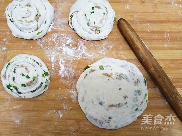 Lard Residue and Green Onion Pancakes recipe