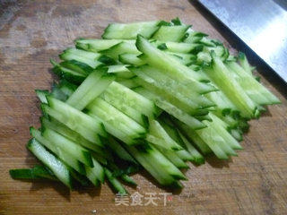 Lamb Tail Bamboo Shoots Mixed with Cucumber recipe