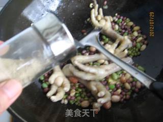 Bean and Chicken Feet recipe