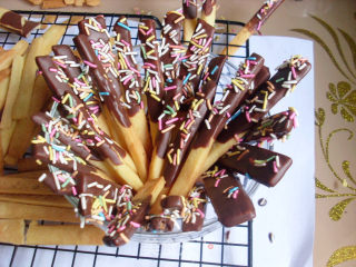 Chocolate Biscuit Sticks-children's Colorful Dreams recipe