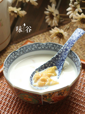 Milk Stewed Flower Gum recipe