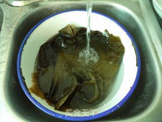 Chili Oil Mixed with Kelp Shreds recipe