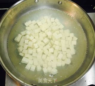 Celery Leaves Mixed with Tofu recipe
