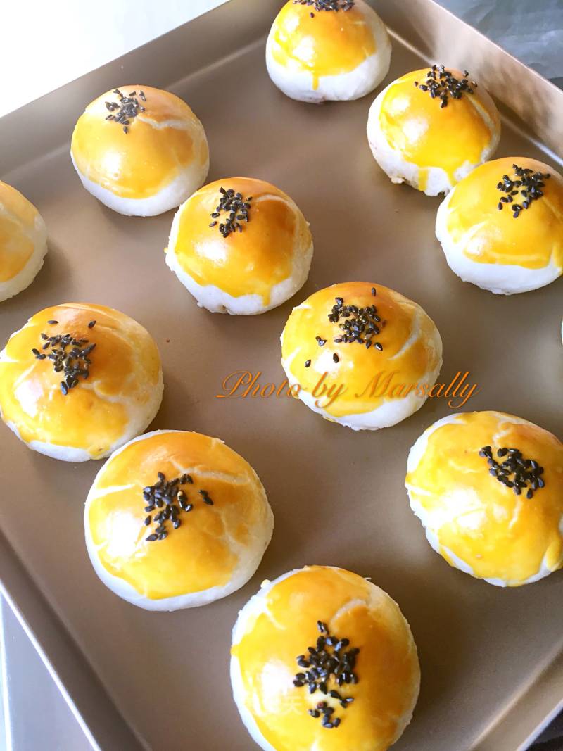 Egg Yolk Crisp recipe