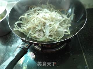 Hot and Sour Egg Vermicelli recipe