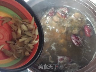 Longan Red Date Pig Heart Soup recipe