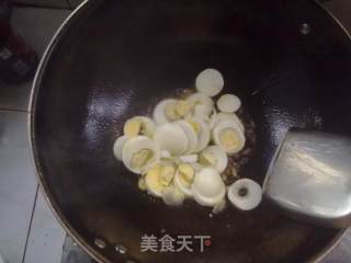 Pan-fried Poached Eggs recipe