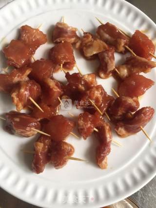 Double Flavor Toothpick Meat (honey Sauce Version & Garlic Spicy Flavor Version) recipe