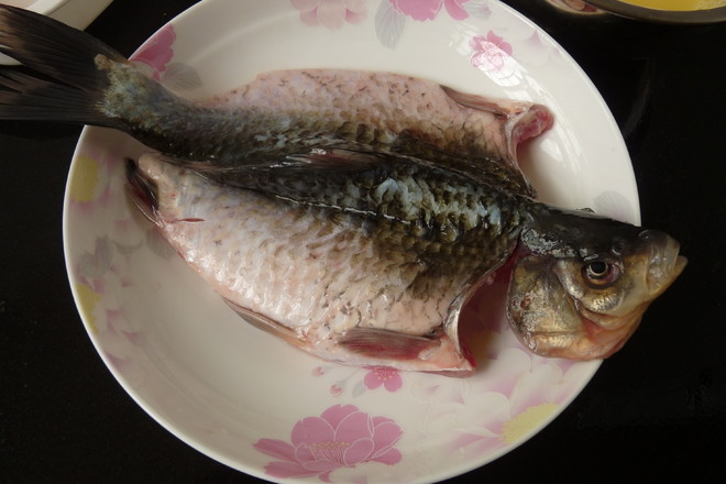 Steamed Egg with Crucian recipe