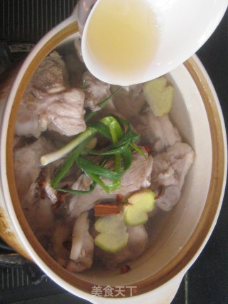 Pork Big Bone Red Soup with Winter Melon recipe