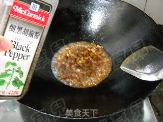 Kale Noodles with Mushroom Bean Sauce recipe