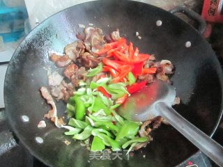 Stir-fried Crescent Bone recipe