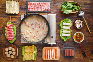 [pork Belly Chicken Hot Pot] recipe