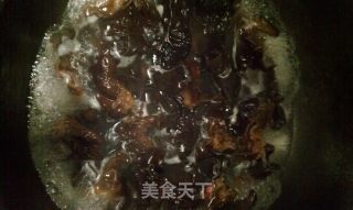 Fresh and Small Fried---scrambled Eggs with Lettuce and Fungus recipe