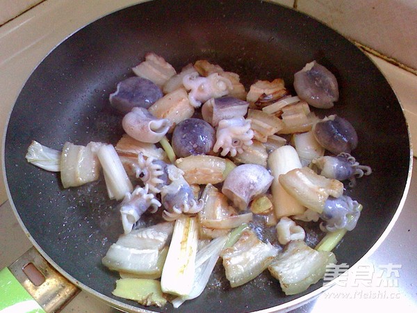 Braised Cuttlefish with Pork Belly recipe